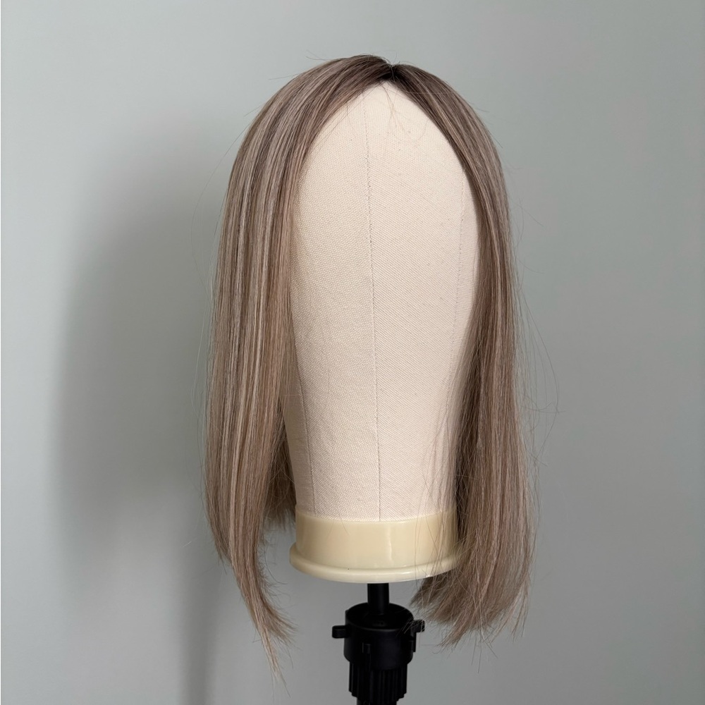 Raquel Welch- Go all out-  heat resistant synthetic Hair Topper